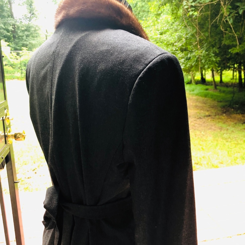 MAX MARA MINK FUR COLLAR WRAP JACKET - Picture 7 of 8